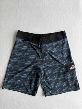 Tormenter Wave Print Board Shorts Mens Blue Green 32 Beachwear Swim Trucks